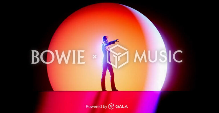 David Bowie arrive à Gala Music