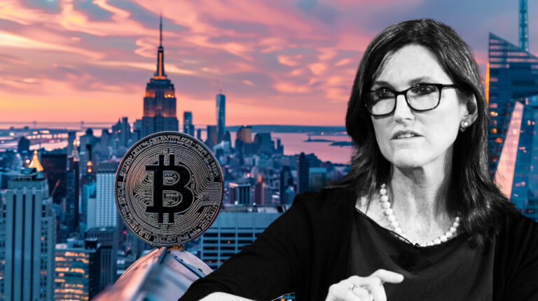 Cathie Wood voit Bitcoin à 1 million de dollars avant 2030 après une performance record de l'ETF